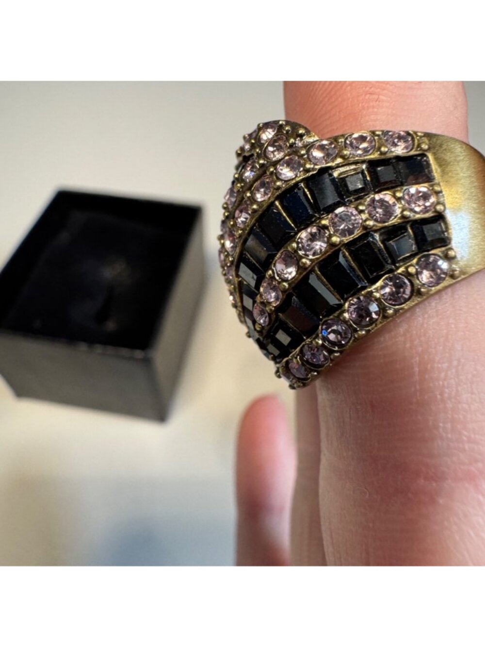 Heidi Daus Crystal Pave Art Deco Black & Pink Striped Stone Ring In Box - Picture 9 of 12
